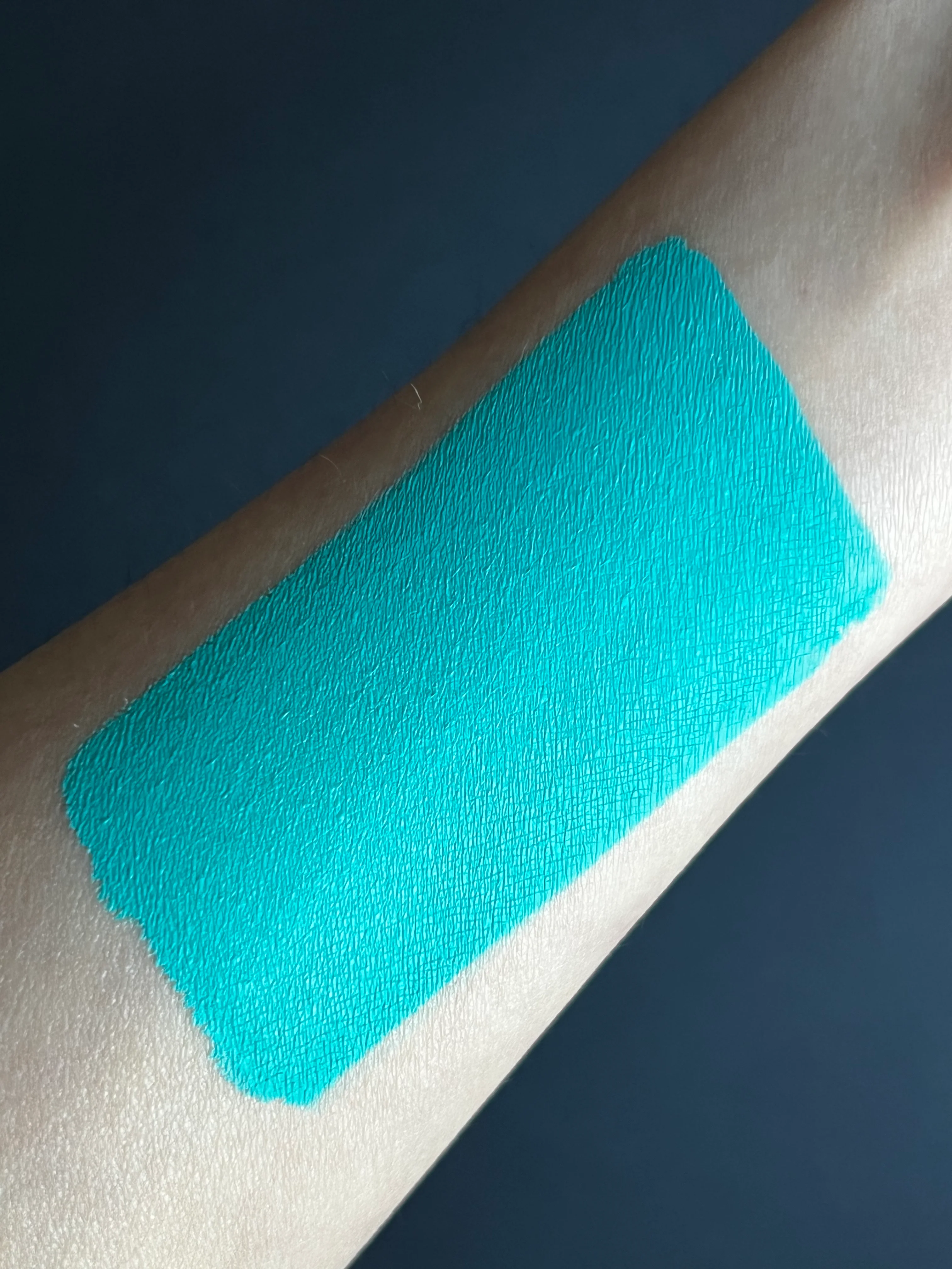 23 - Cyan (Blue) Water Activated Graphic Liner - Image 3