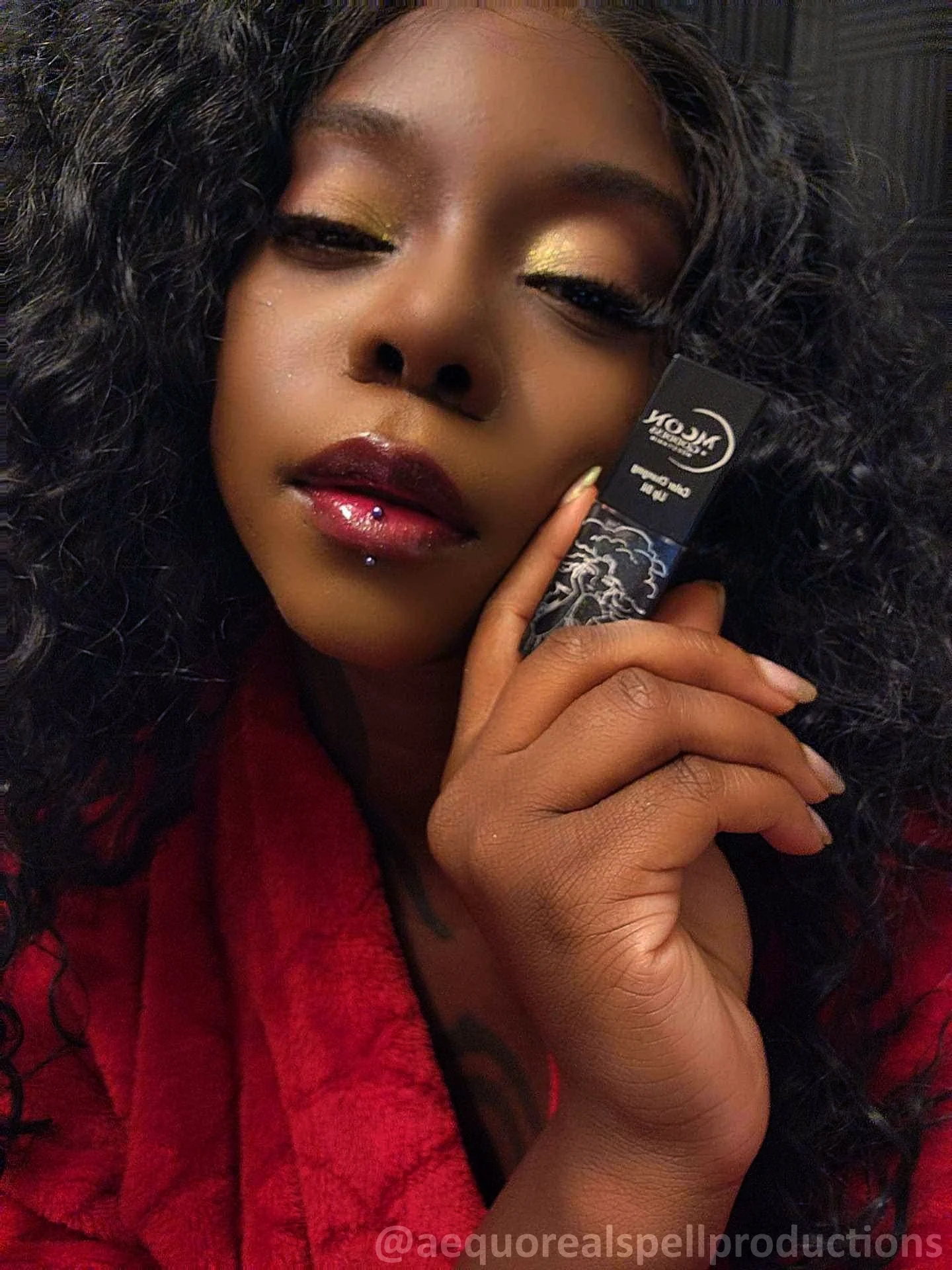 Black Color Changing Lip Oil - Moon Goddess - Image 4