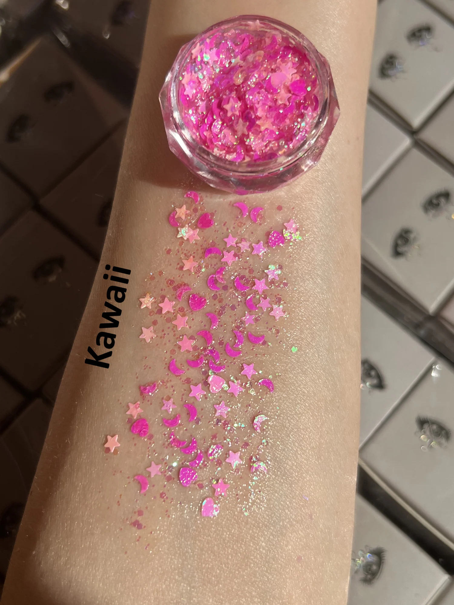 Gel Glitter Tears - Image 49